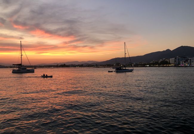 Апартаменты на Rosas / Roses - 2009-AV DE RHODE Квартира с беспроводным доступом в Интернет рядом с пляжем Апартаменты на Rosas / Roses - 2009-AV DE RHODE Квартира с беспроводным доступом в Интернет рядом с пляжем