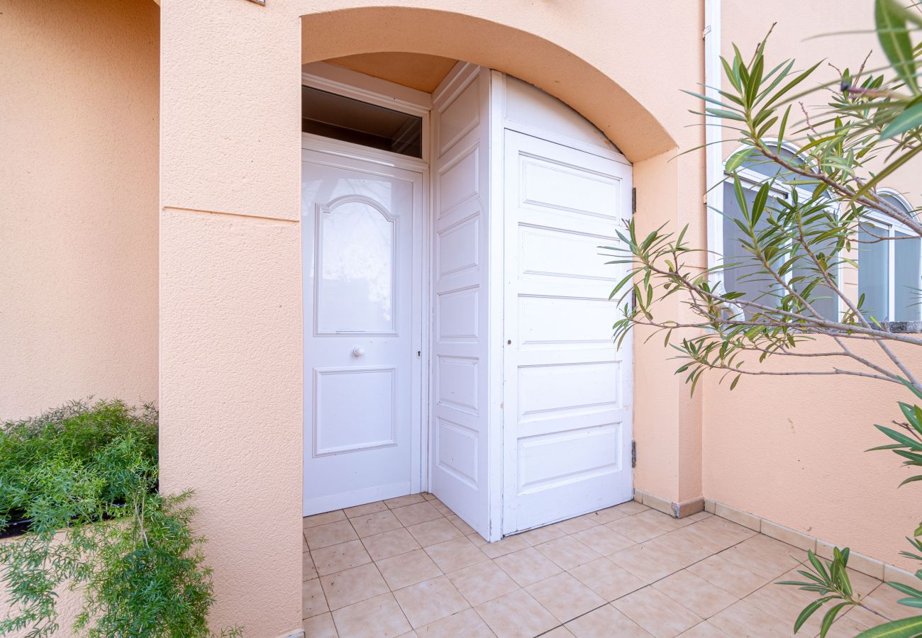 Апартаменты на Эмпуриабра / Empuriabrava - 0097-MARENOSTRUM Квартира на берегу моря