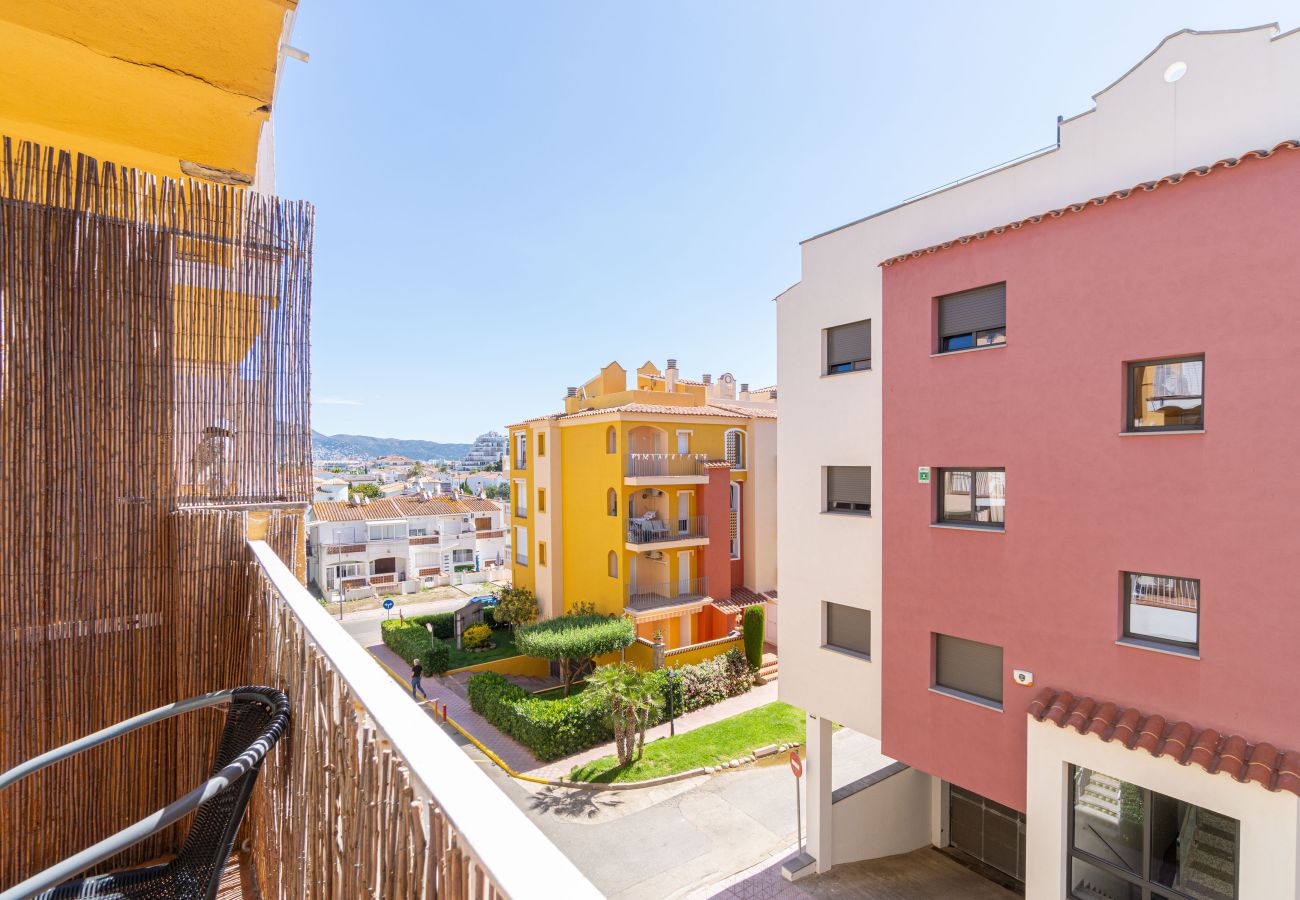 Апартаменты на Эмпуриабра / Empuriabrava - 0065-GRAN RESERVA Квартира рядом с пляжем