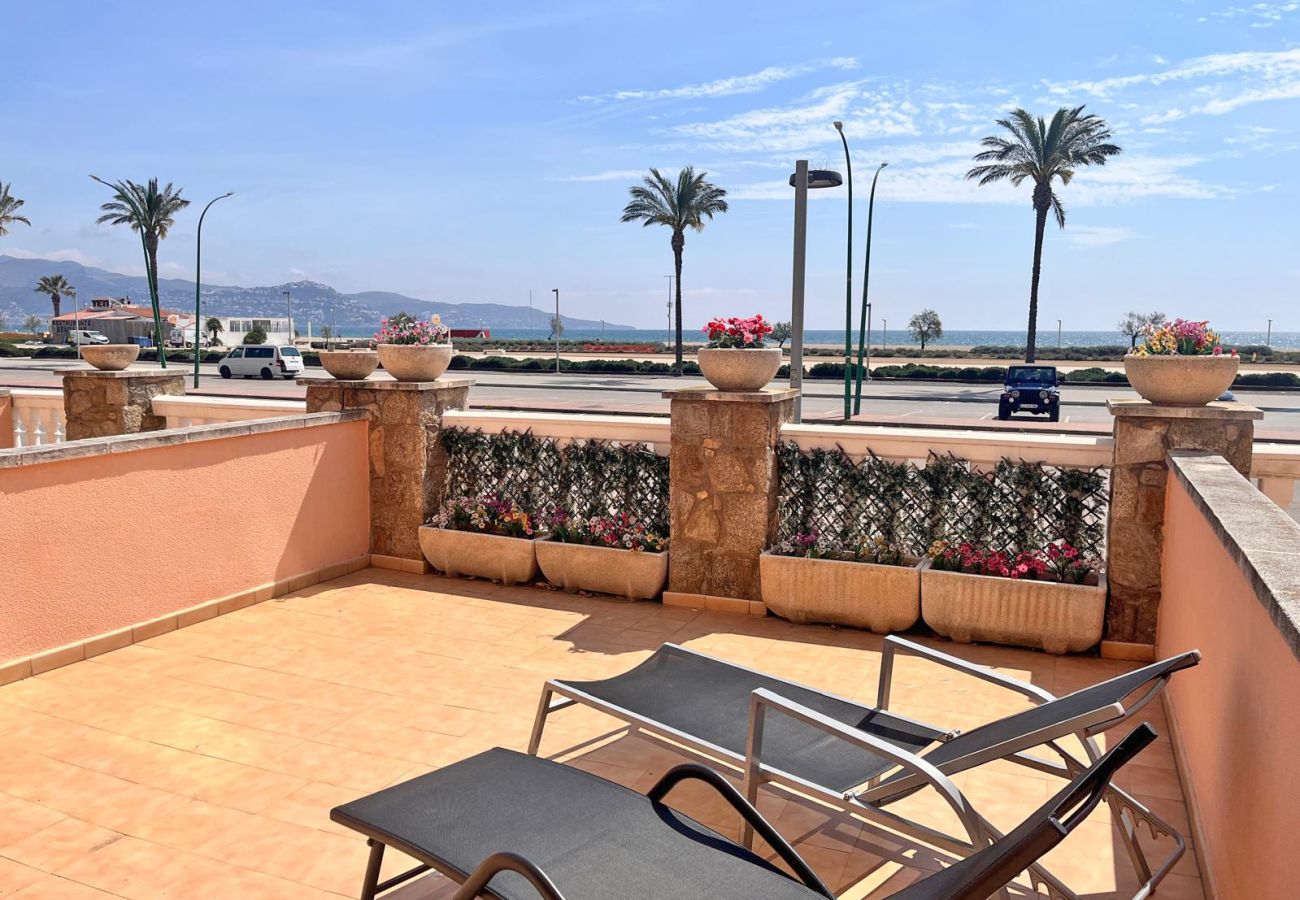 Апартаменты на Эмпуриабра / Empuriabrava - 0098-MARENOSTRUM Квартира на берегу моря