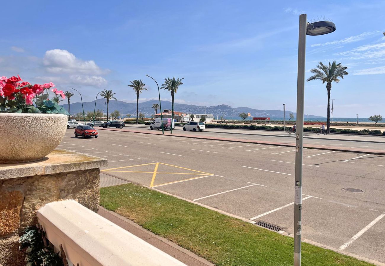 Апартаменты на Эмпуриабра / Empuriabrava - 0098-MARENOSTRUM Квартира на берегу моря
